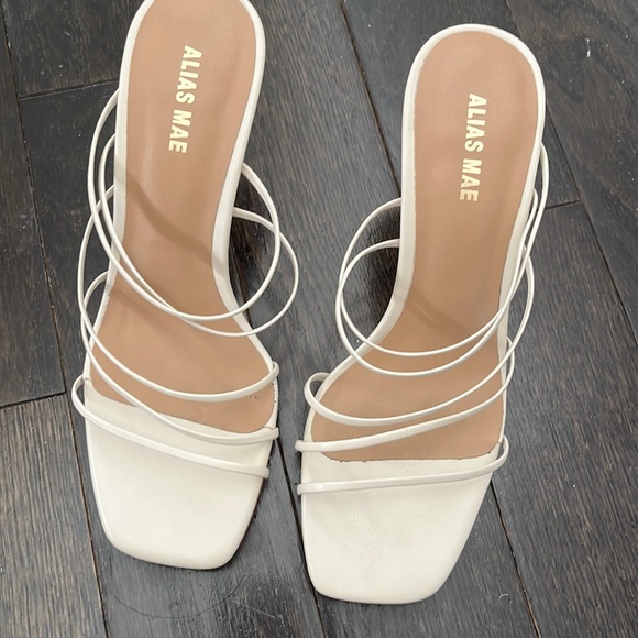 Alias Mae Strappy Sandal size 36 - Picture 1 of 5